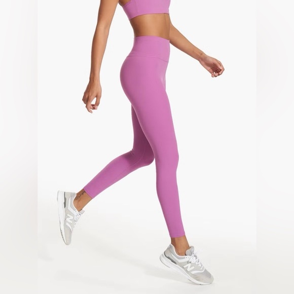 Vuori Pants - Vuori leggings size M EUC